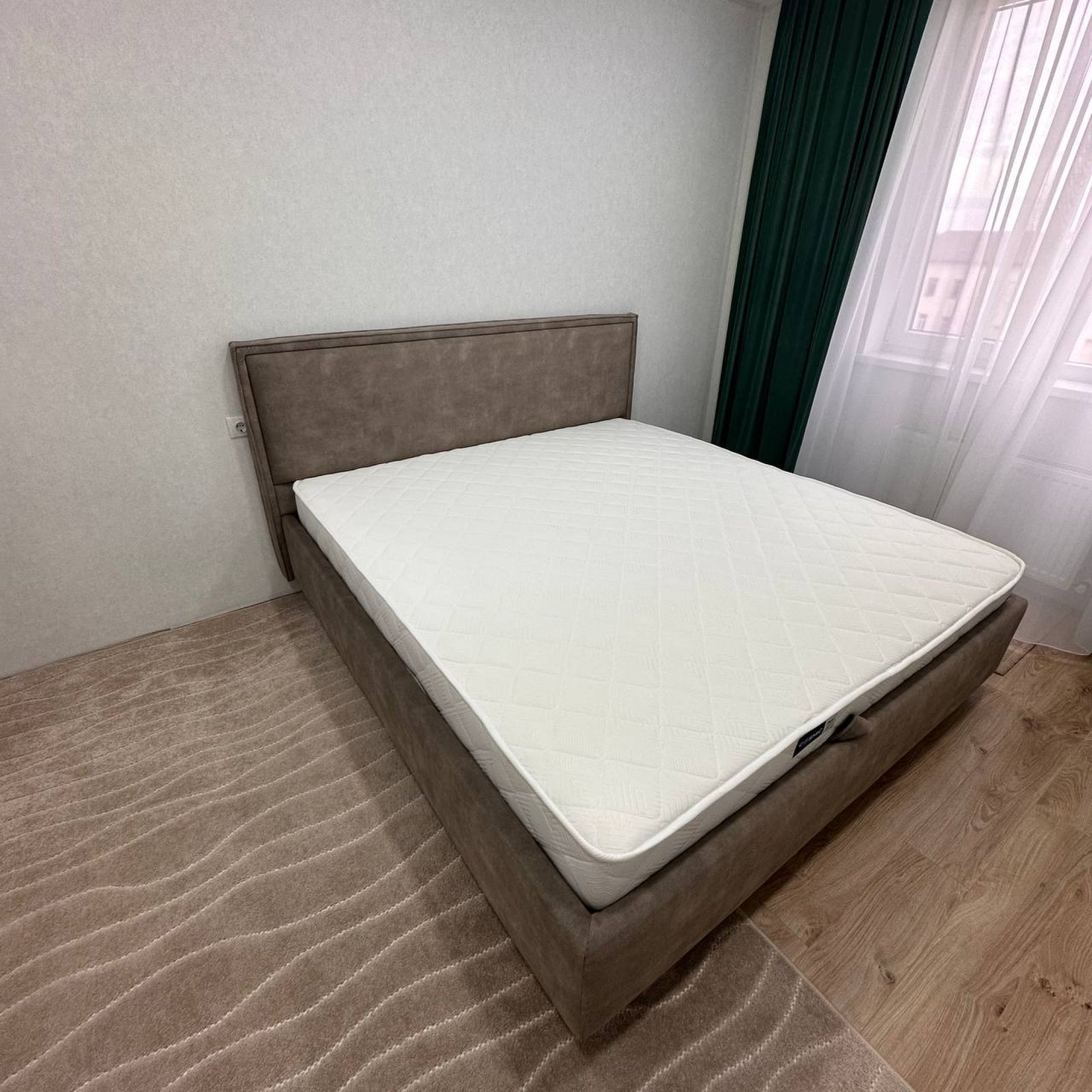 Pat 1046